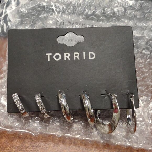 Torrid Pave Rhinestone Hoop Earring Set - New - Picture 1 of 5